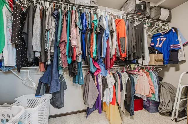 $343,000 | 1001 9th Street Southeast, Barnesville, MN 56514