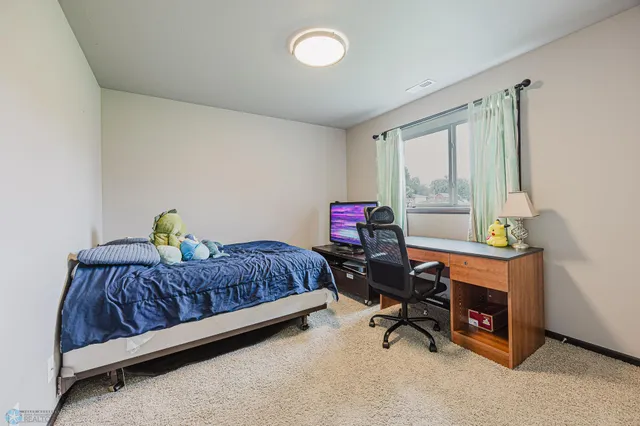 $343,000 | 1001 9th Street Southeast, Barnesville, MN 56514