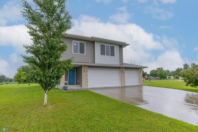 $343,000 | 1001 9th Street Southeast, Barnesville, MN 56514