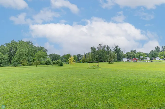 $343,000 | 1001 9th Street Southeast, Barnesville, MN 56514