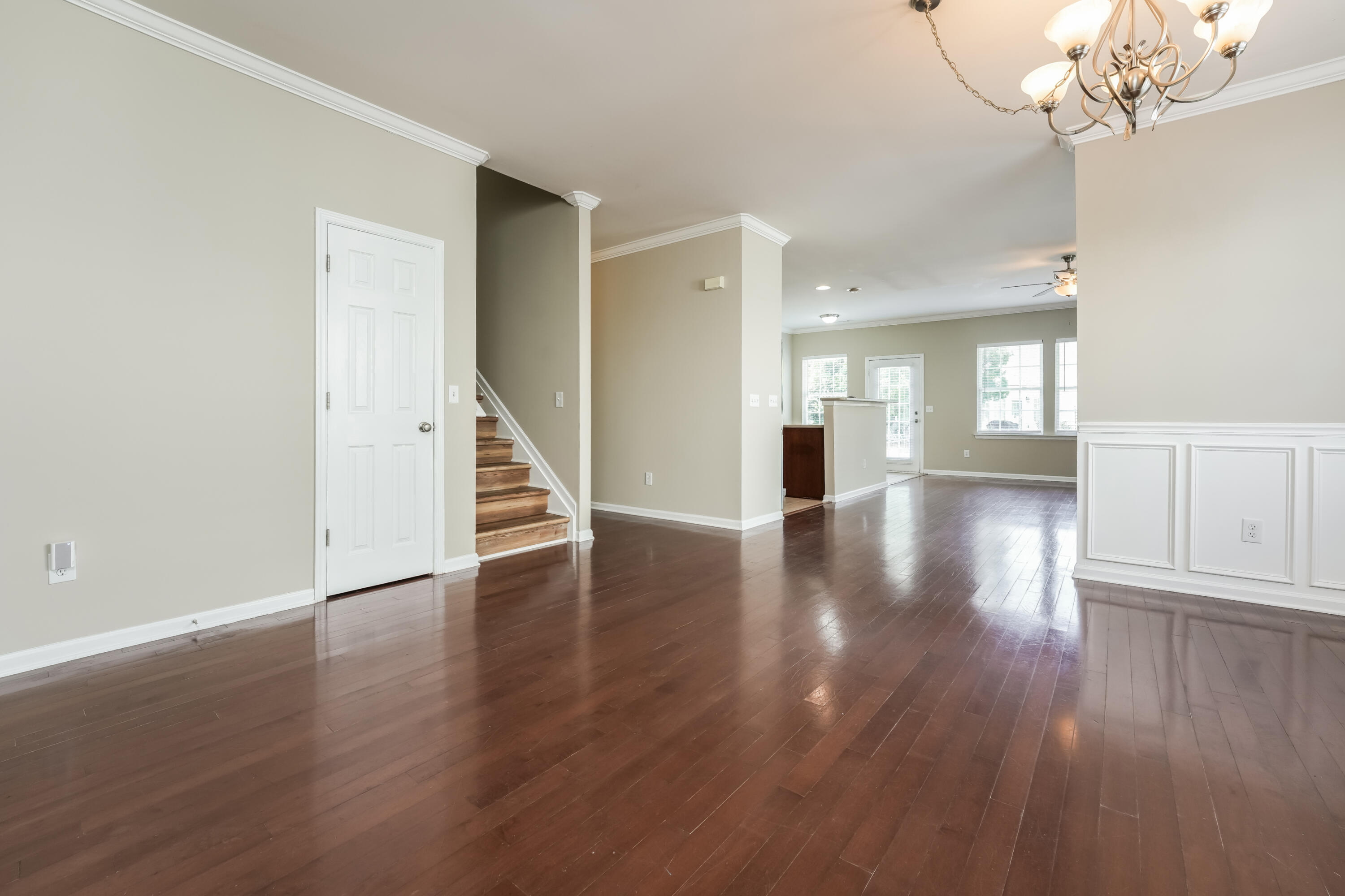 231 Xavier Street Charleston, SC 29414 - Photo 3 of 18 5-photo-Living-Room-0ca8568f-aa66-47b7-a