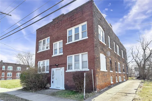 $249,000 | 14104 Aspinwall Avenue, Cleveland, OH 44110