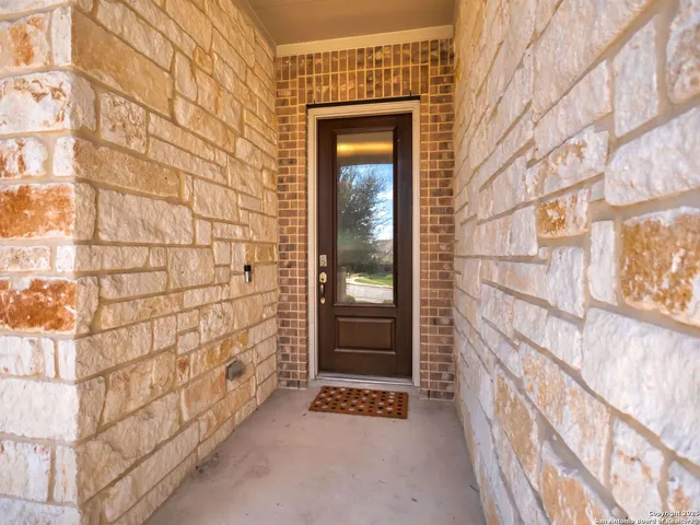 a view of an entryway