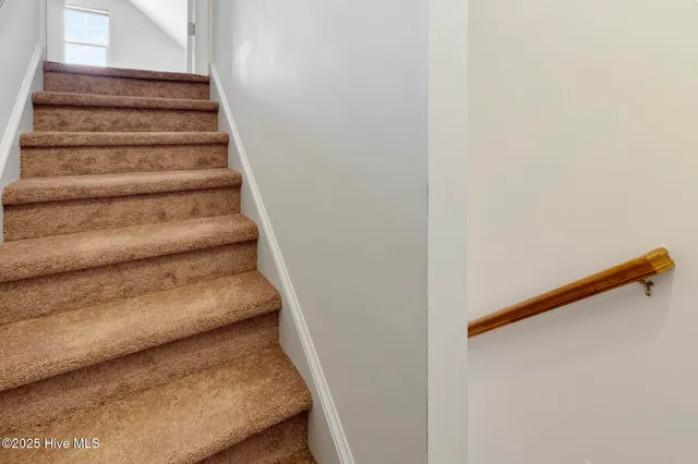 $369,000 | 348 Hawk Hollow Trail, Burgaw, NC 28425