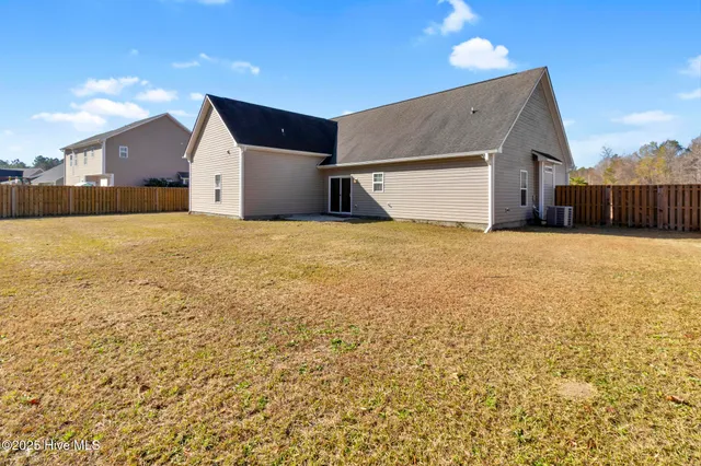 $369,000 | 348 Hawk Hollow Trail, Burgaw, NC 28425