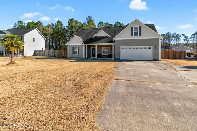 $369,000 | 348 Hawk Hollow Trail, Burgaw, NC 28425