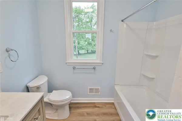 $2,500 | 1861 East Emmaus Avenue, Allentown, PA 18103