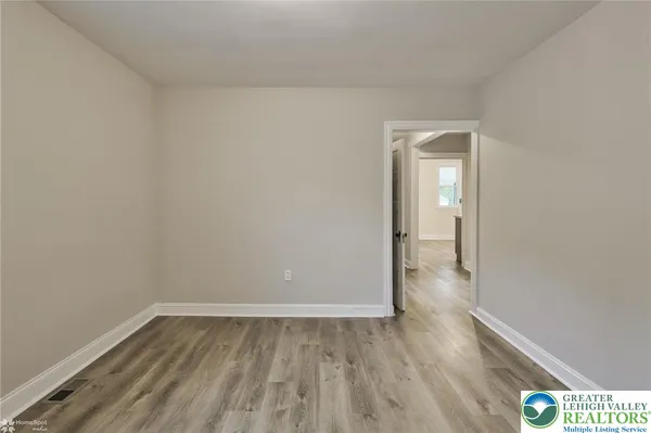 $2,500 | 1861 East Emmaus Avenue, Allentown, PA 18103