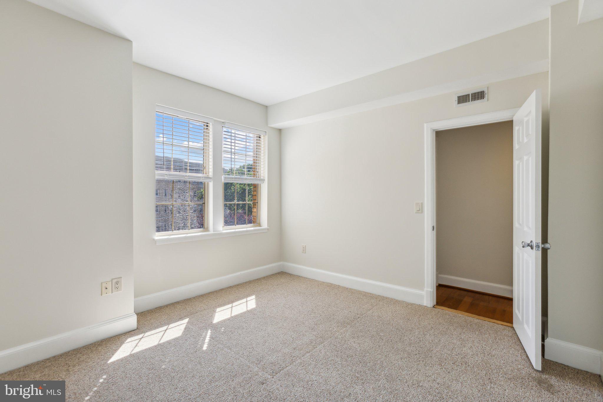 1673 Park Road Northwest, Unit 304 Washington, DC 20010 - Photo 16 of 36