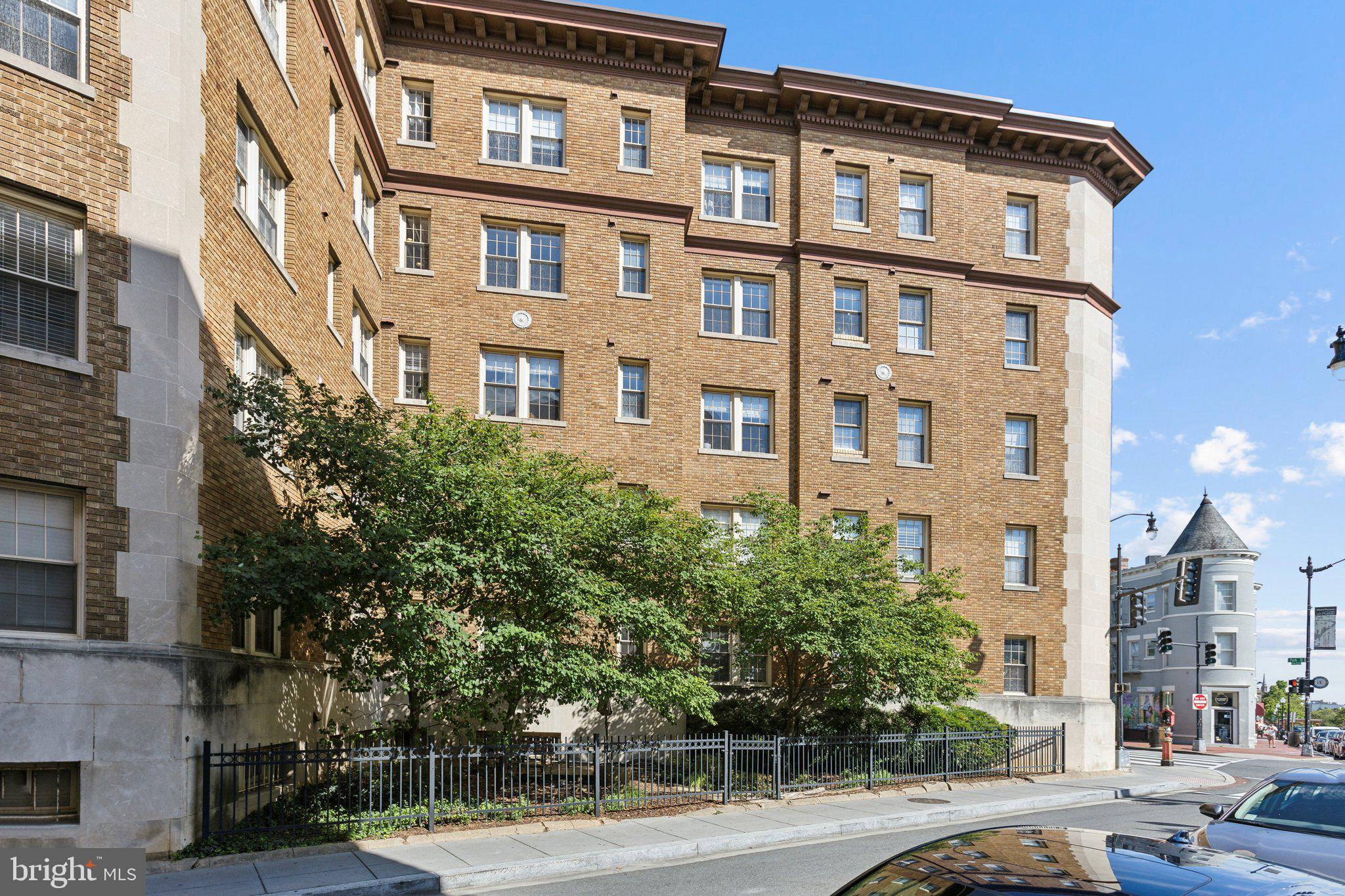 1673 Park Road Northwest, Unit 304 Washington, DC 20010 - Photo 26 of 36