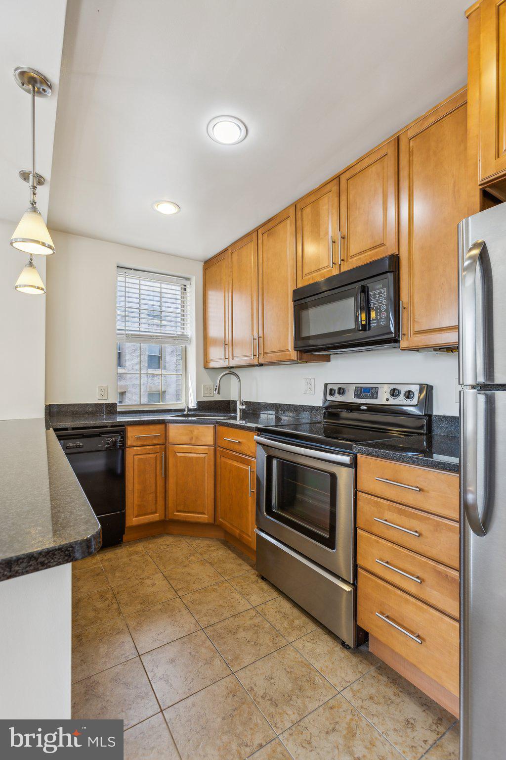 1673 Park Road Northwest, Unit 304 Washington, DC 20010 - Photo 8 of 36