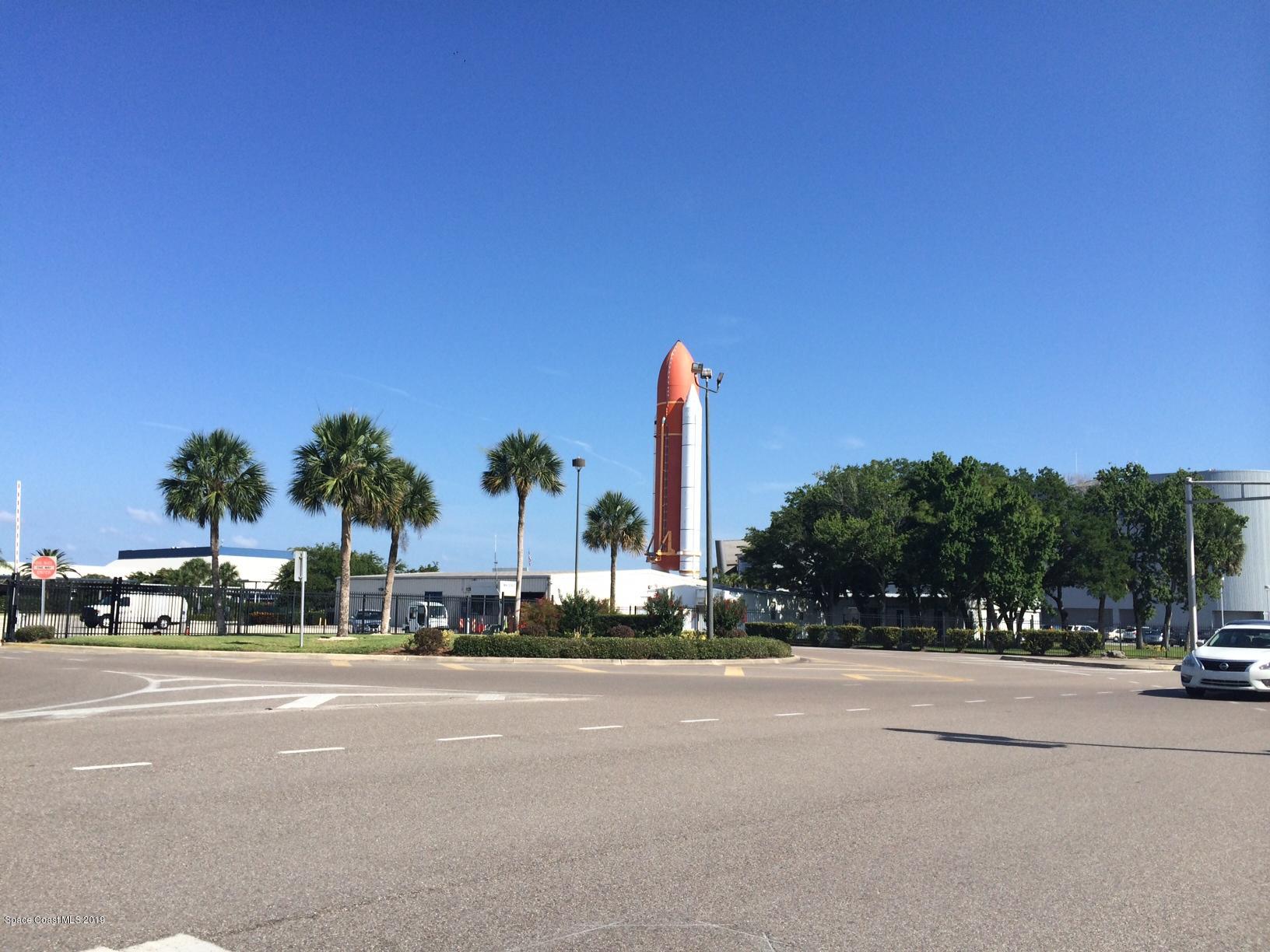 3597 Loggerhead Lane Mims, FL 32754 - Photo 22 of 40 KSC visitor area