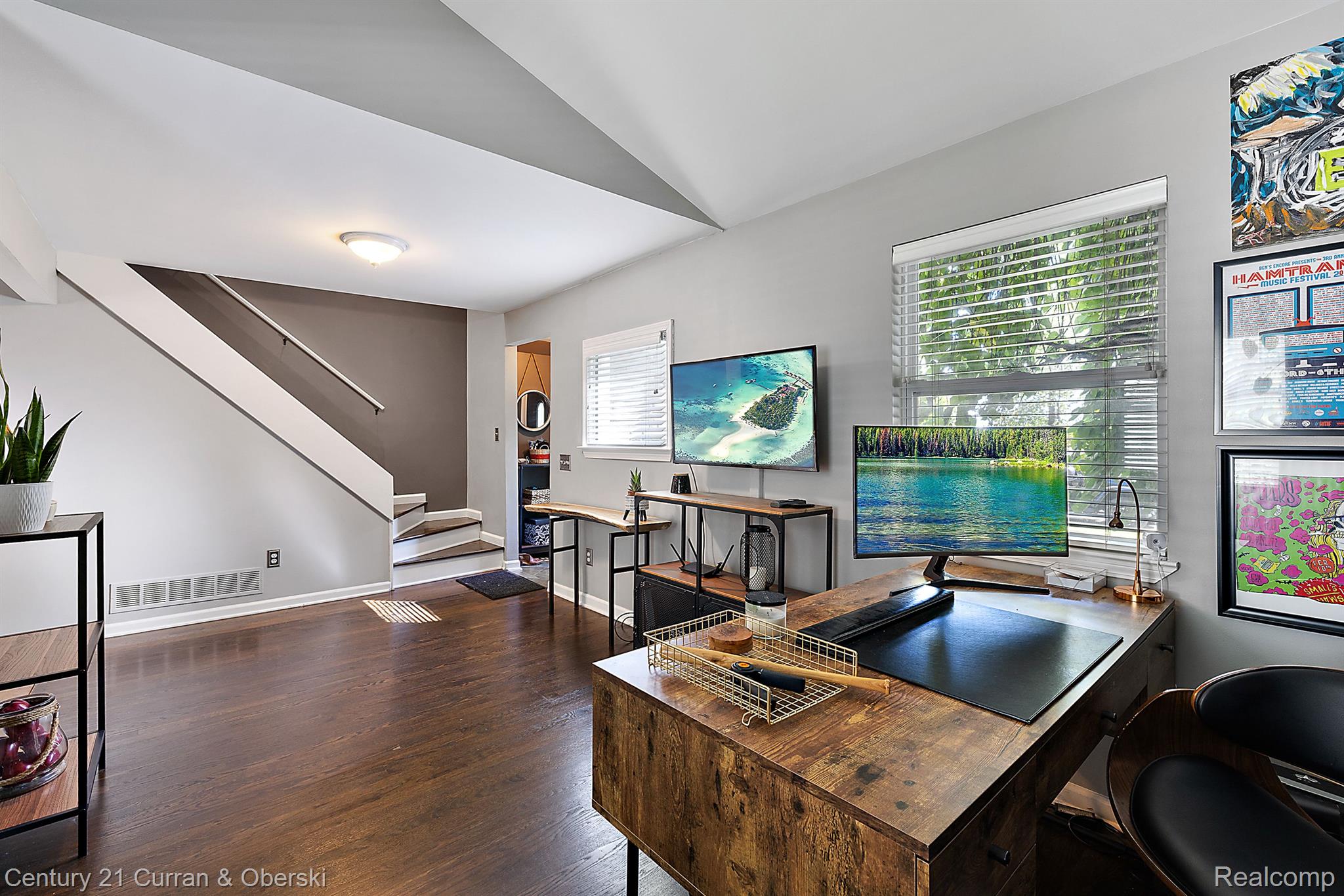 3118 Trafford Road Royal Oak, MI 48073 - Photo 8 of 34 Family Room