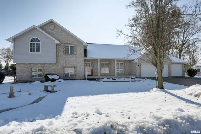 $398,000 | 3500 Branchwood Drive, Quincy, IL 62301