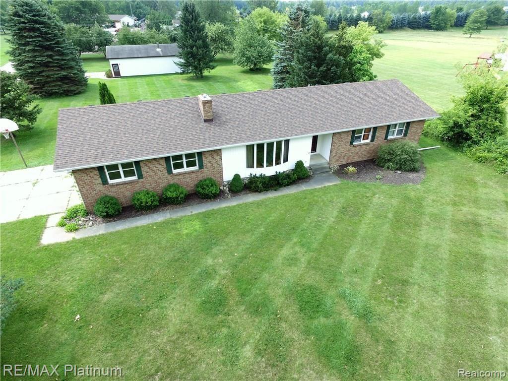 10239 Converse Road Fowlerville, MI 48836 - Photo 33 of 33 DJI_0179 (1).JPG