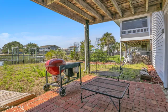 $1,050,000 | 161 High Point Street, Holden Beach, NC 28462