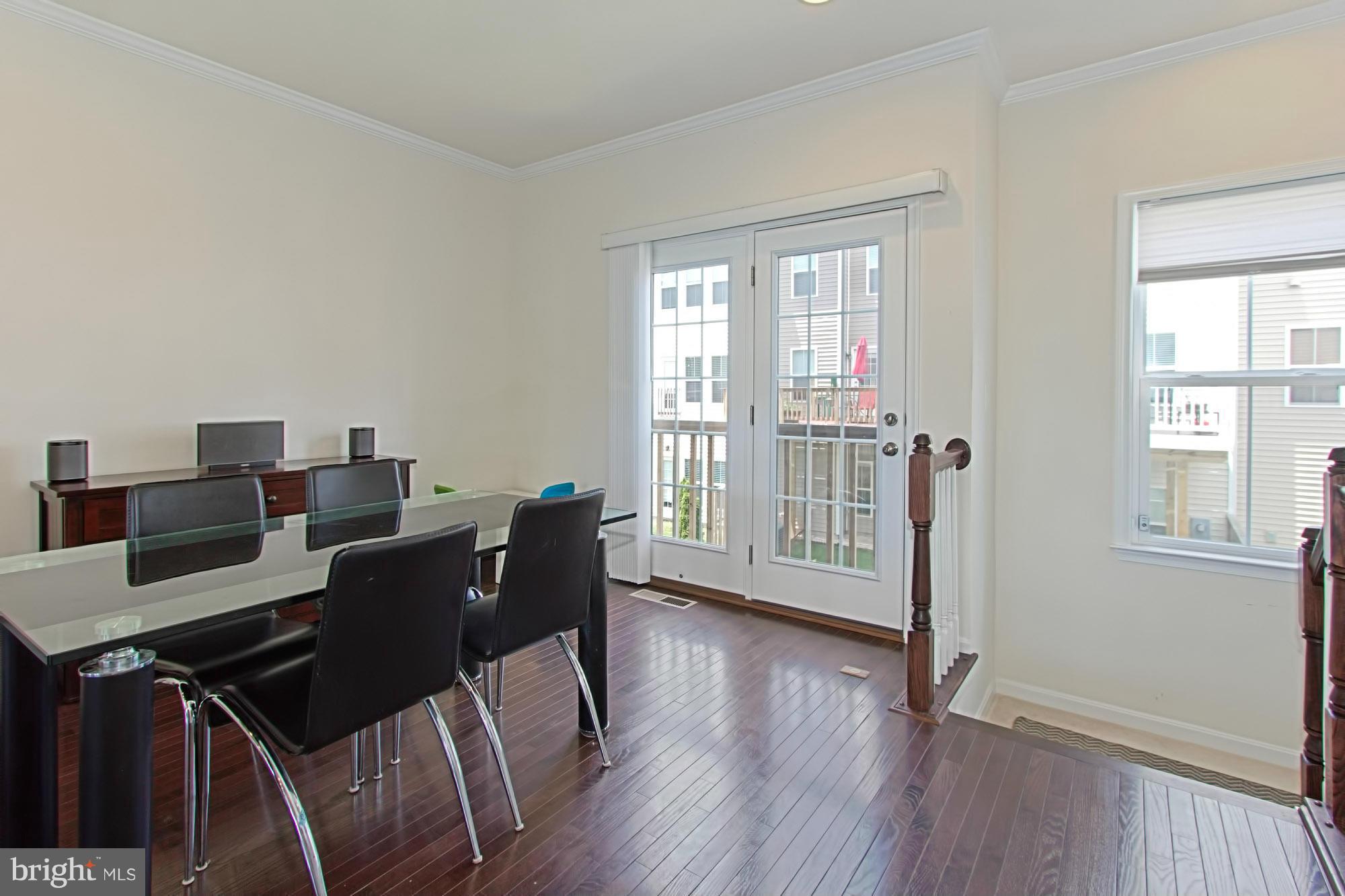 43393 Rickenbacker Square Ashburn, VA 20147 - Photo 4 of 30 Dining Room