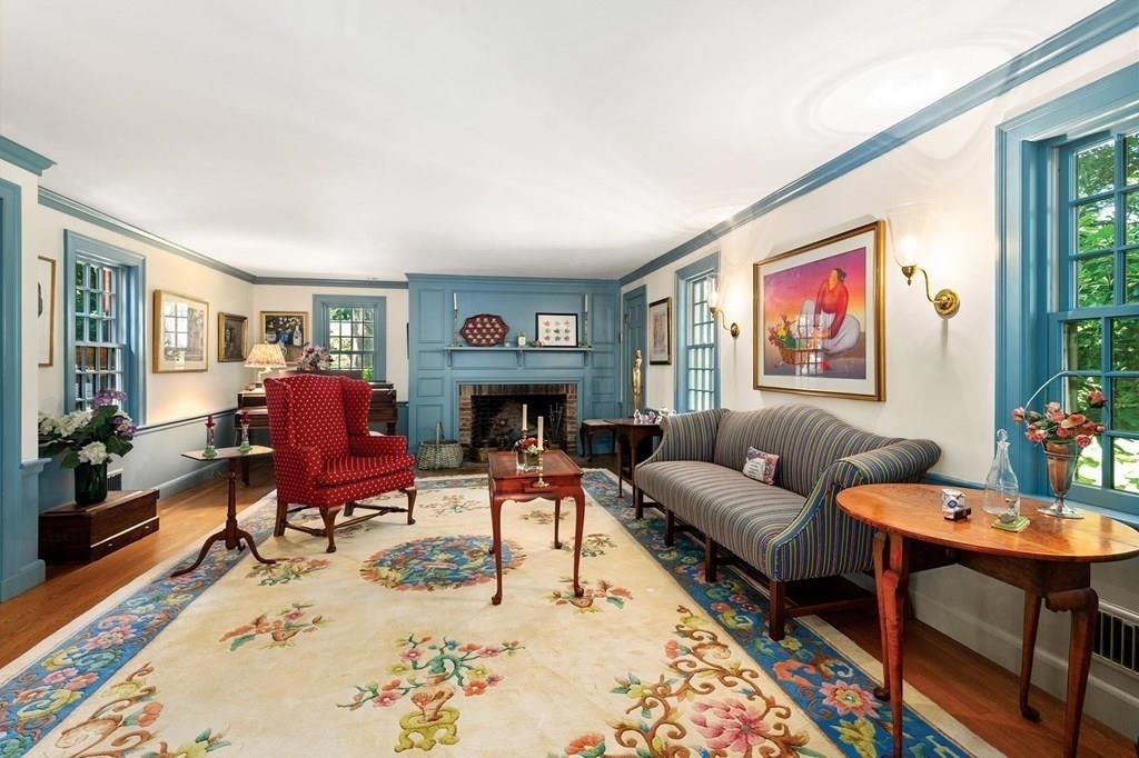 116 Arnold Road Newton, MA 02459 - Photo 4 of 26