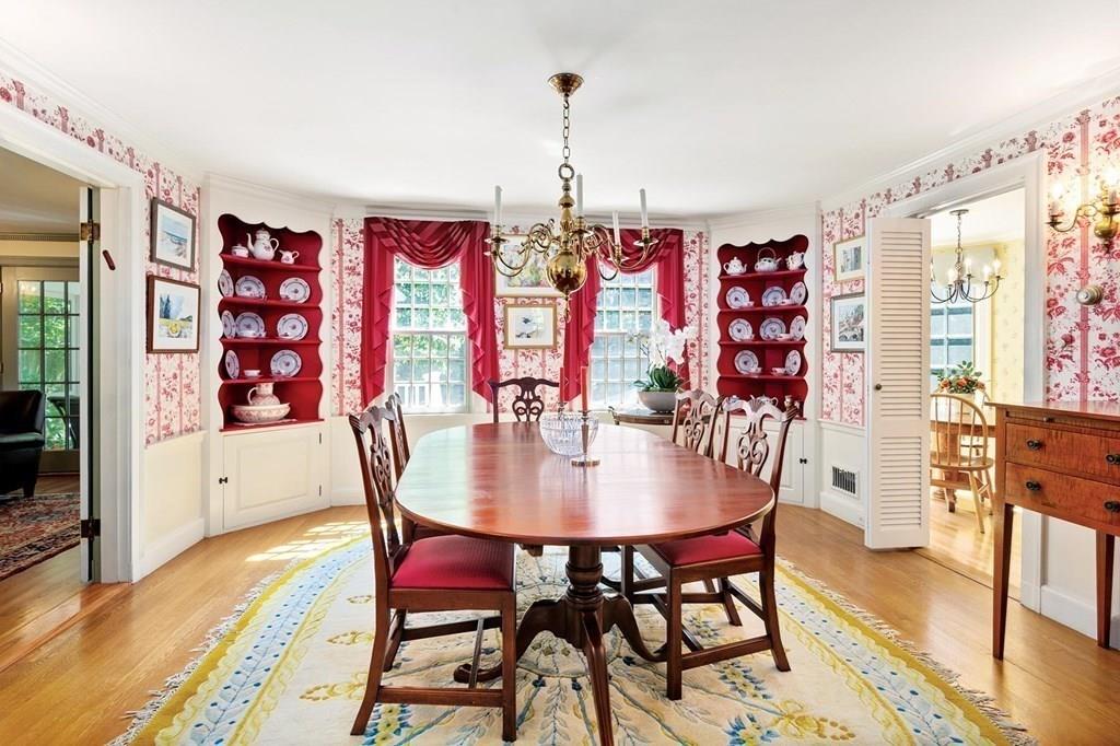 116 Arnold Road Newton, MA 02459 - Photo 6 of 26