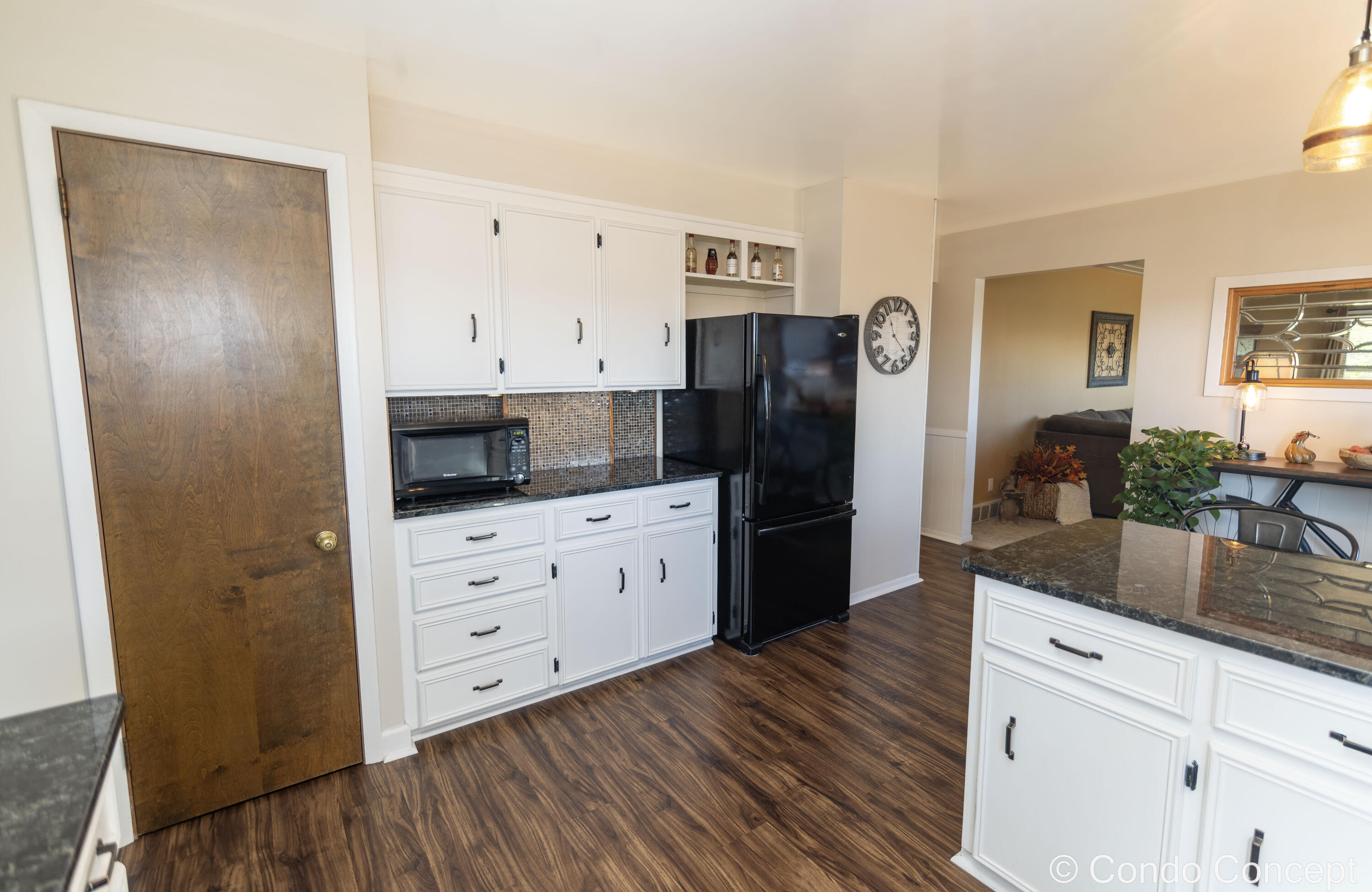 8441 Homerich Avenue Southwest Byron Center, MI 49315 - Photo 5 of 54 Kitchen3