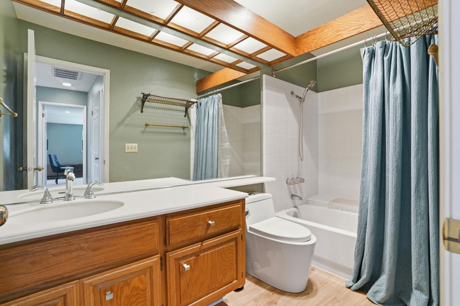 250 West Rumble Road, Unit D Modesto, CA 95350 - Photo 17 of 25