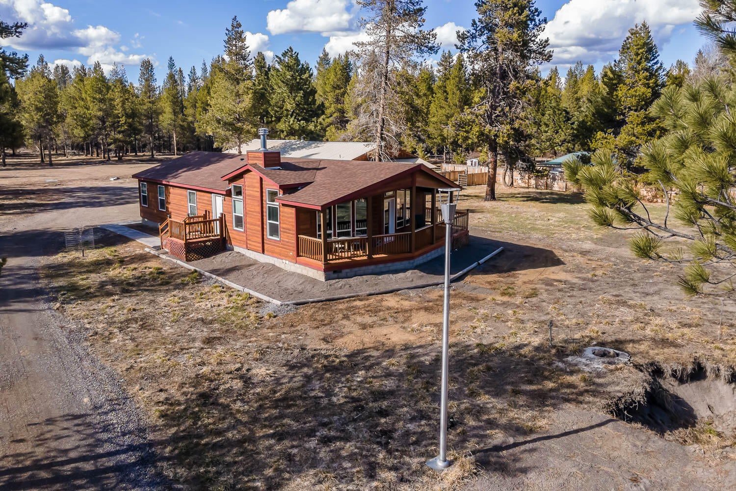 53981 Pine Grove Road La Pine, OR 97739 - Photo 2 of 41 pg aerial home