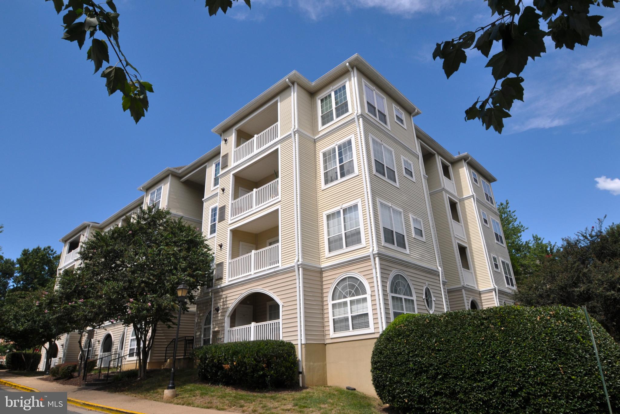 4561 Strutfield Lane, Unit 3115 Alexandria, VA 22311 - Photo 30 of 36 a front view of a building