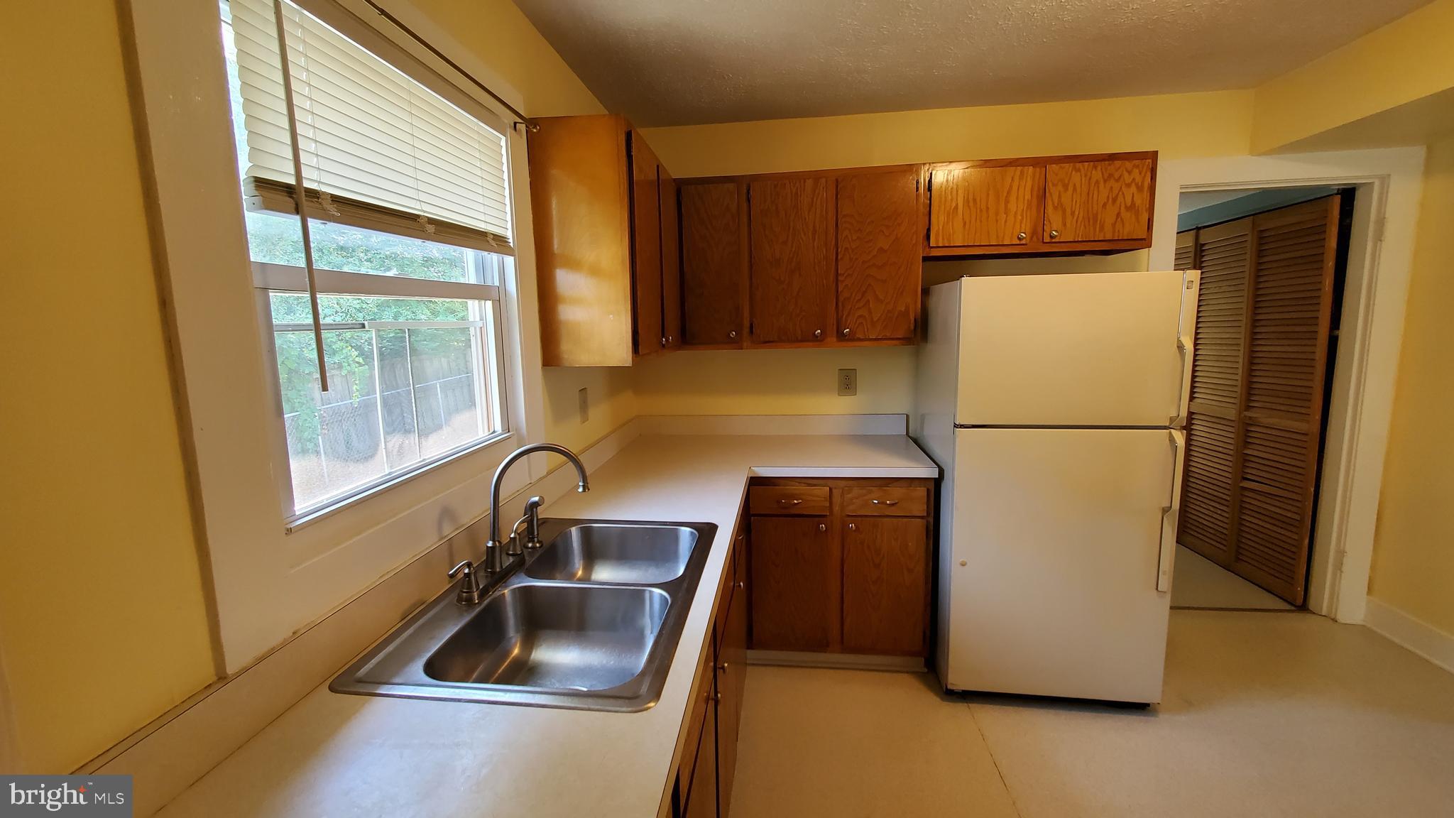 914 Hilltop Drive Culpeper, VA 22701 - Photo 4 of 26