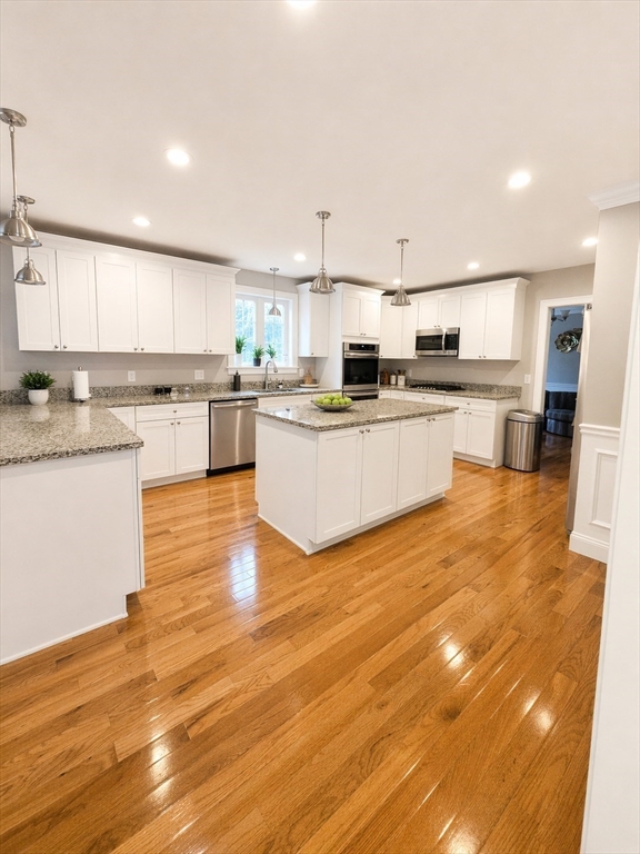 278 Putnam Hill Road Sutton, MA 01590 - Photo 4 of 29