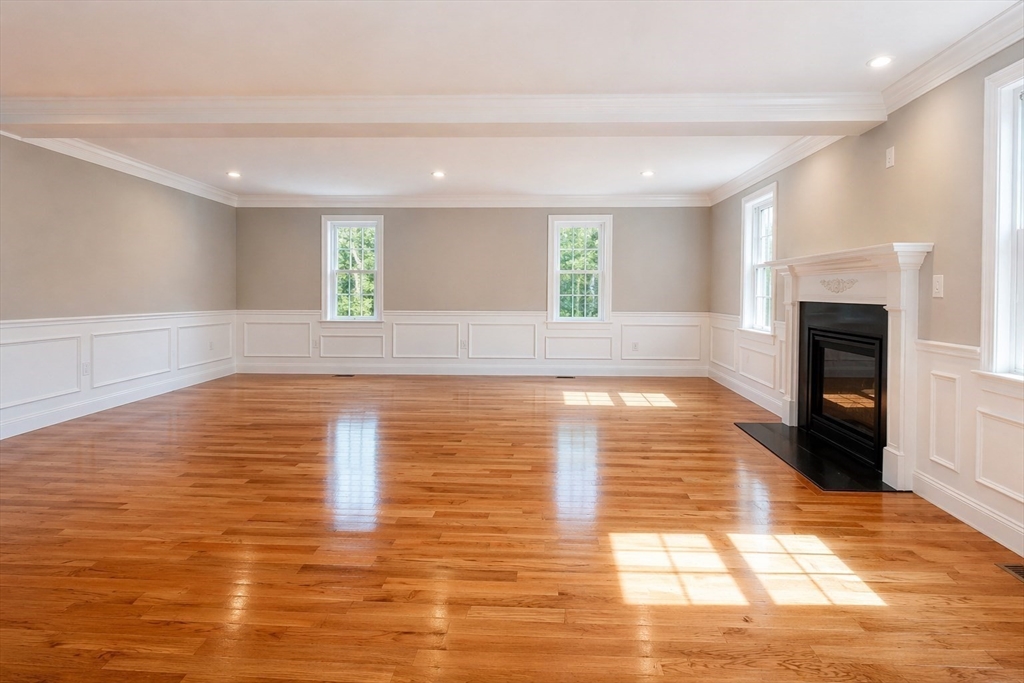 278 Putnam Hill Road Sutton, MA 01590 - Photo 9 of 29