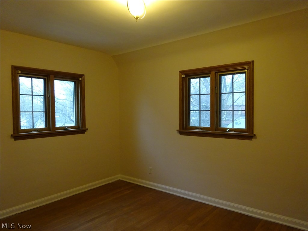 16003 Chadbourne Road Cleveland, OH 44120 - Photo 28 of 33