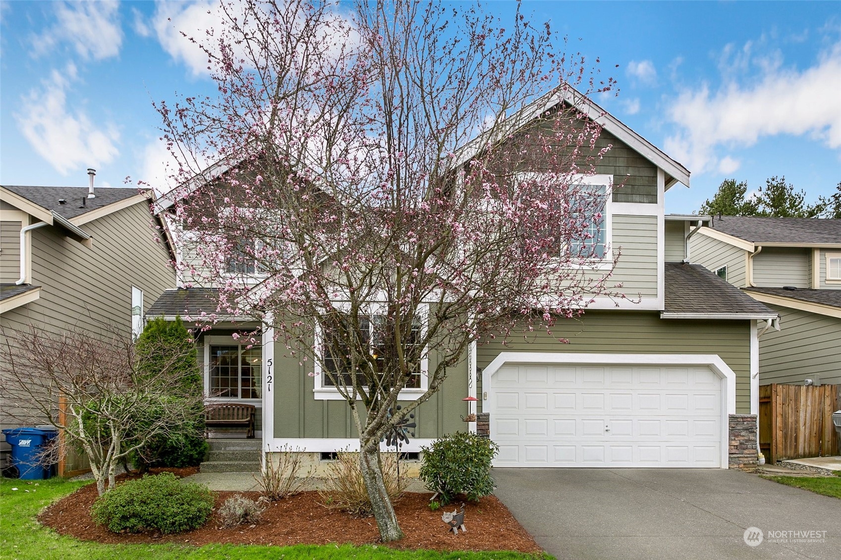 5121 Northeast 11th Court Renton, WA 98059 - Photo 2 of 40 Gallery Image 2