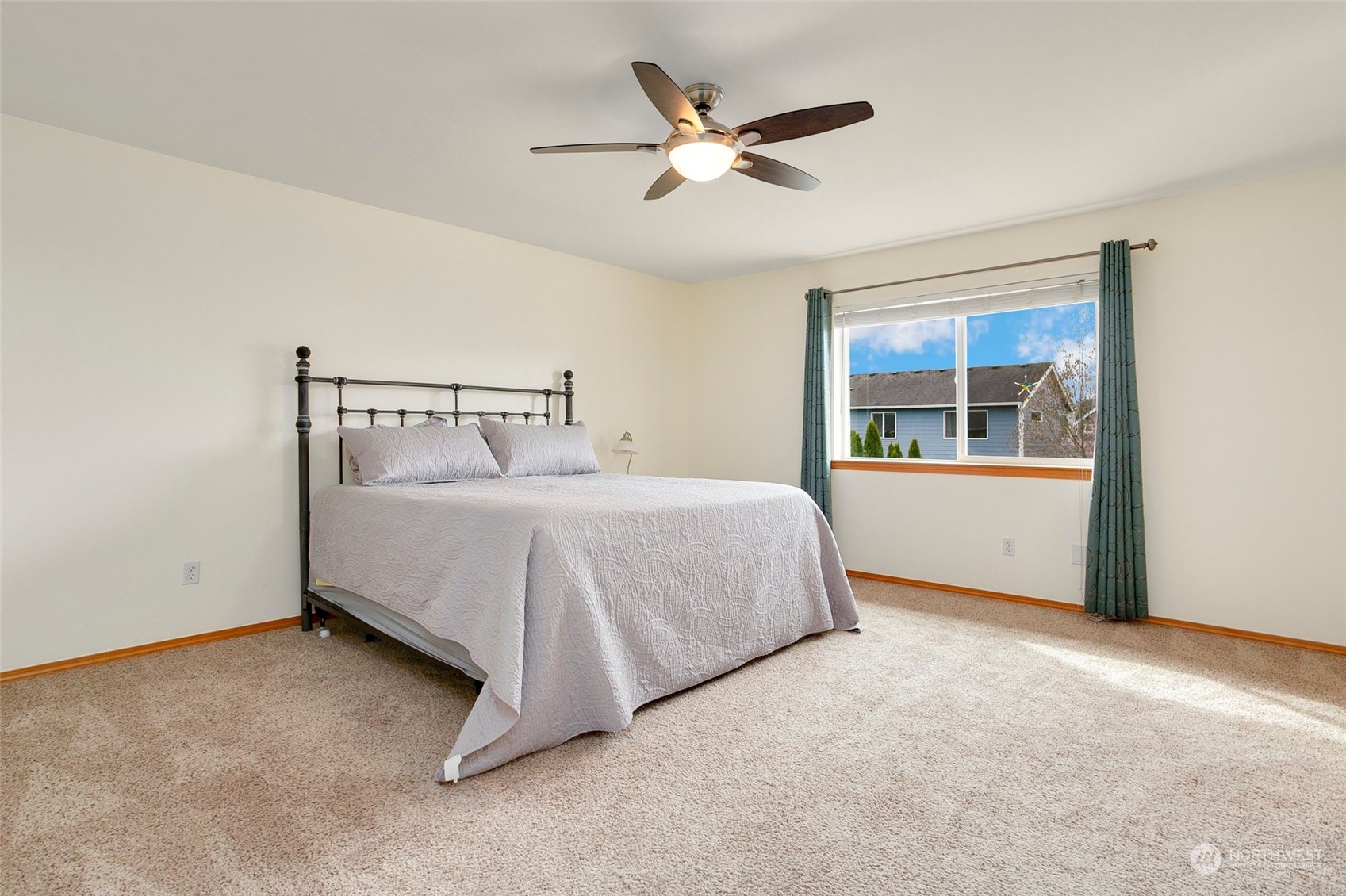 5121 Northeast 11th Court Renton, WA 98059 - Photo 26 of 40 Gallery Image 26