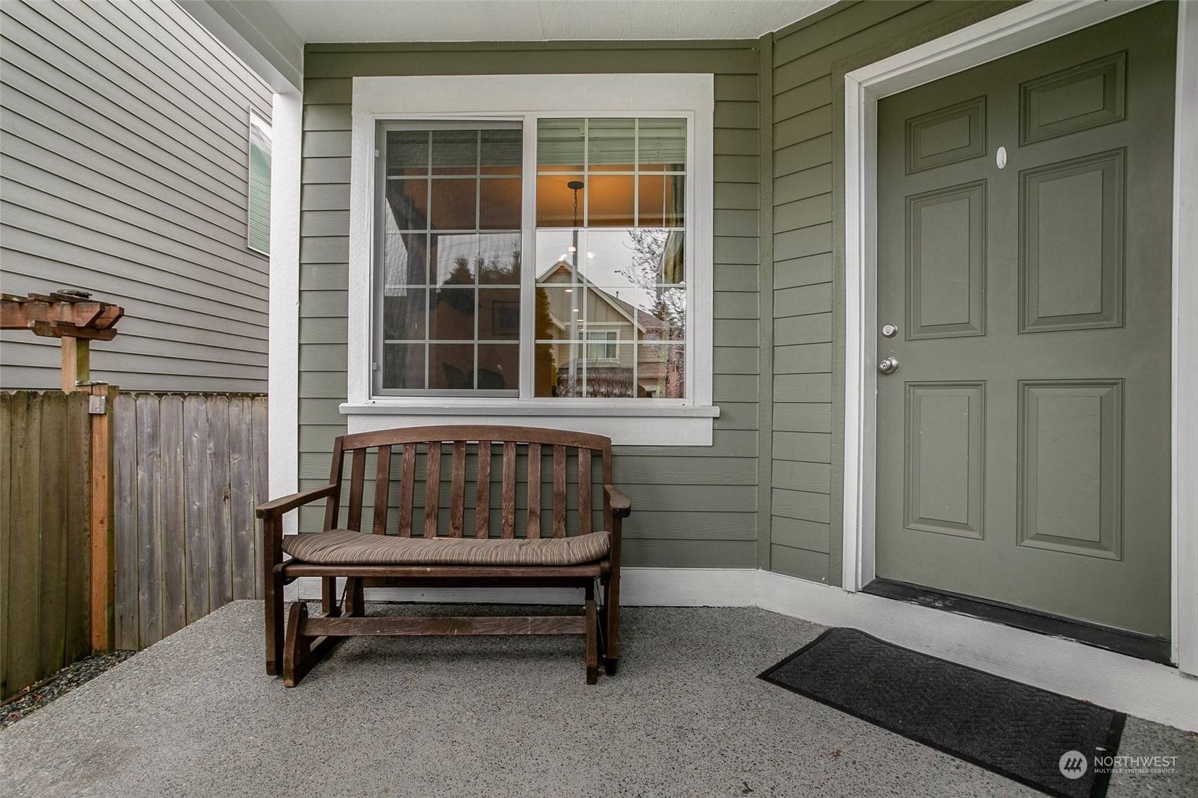 5121 Northeast 11th Court Renton, WA 98059 - Photo 3 of 40 Gallery Image 3