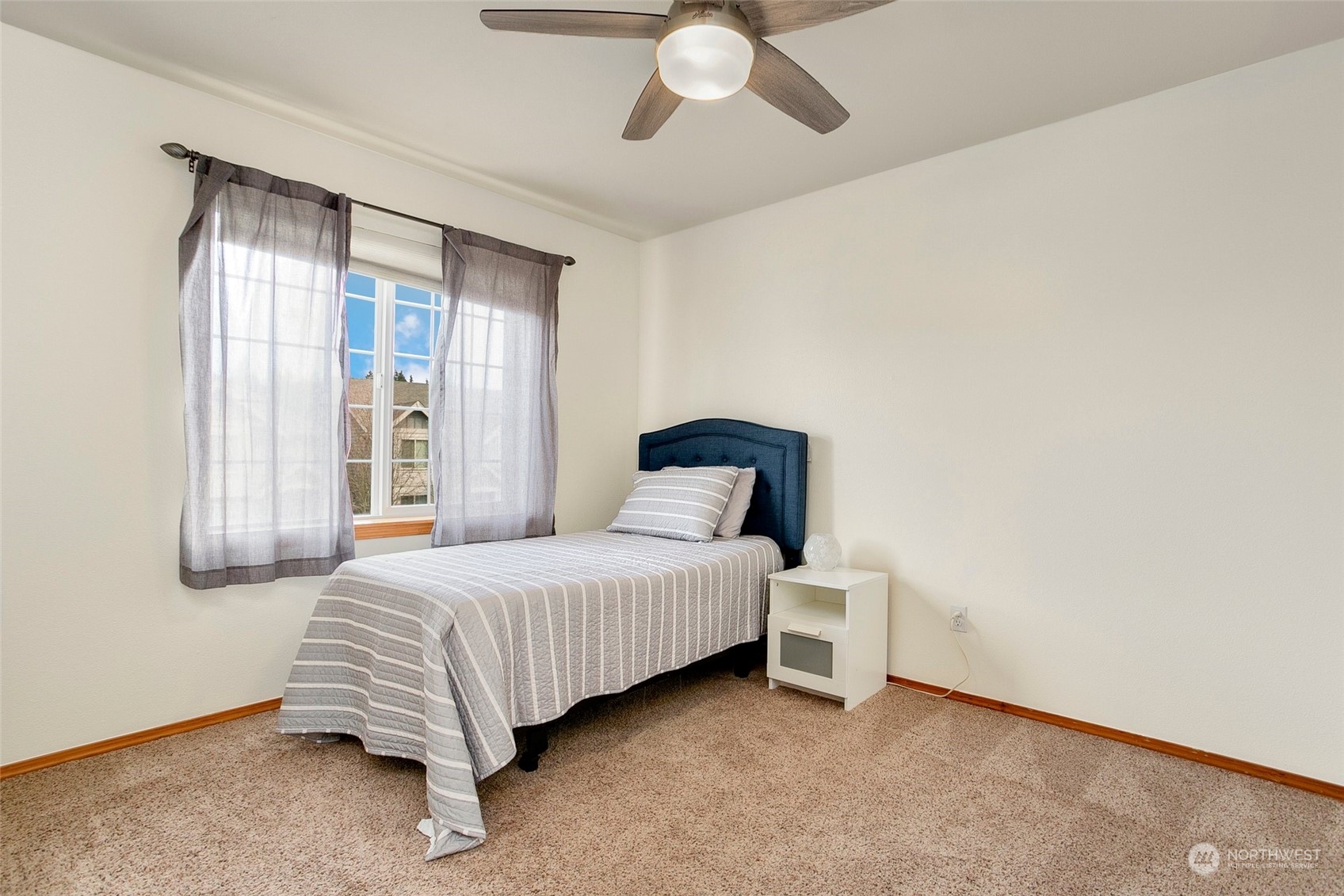 5121 Northeast 11th Court Renton, WA 98059 - Photo 32 of 40 Gallery Image 32