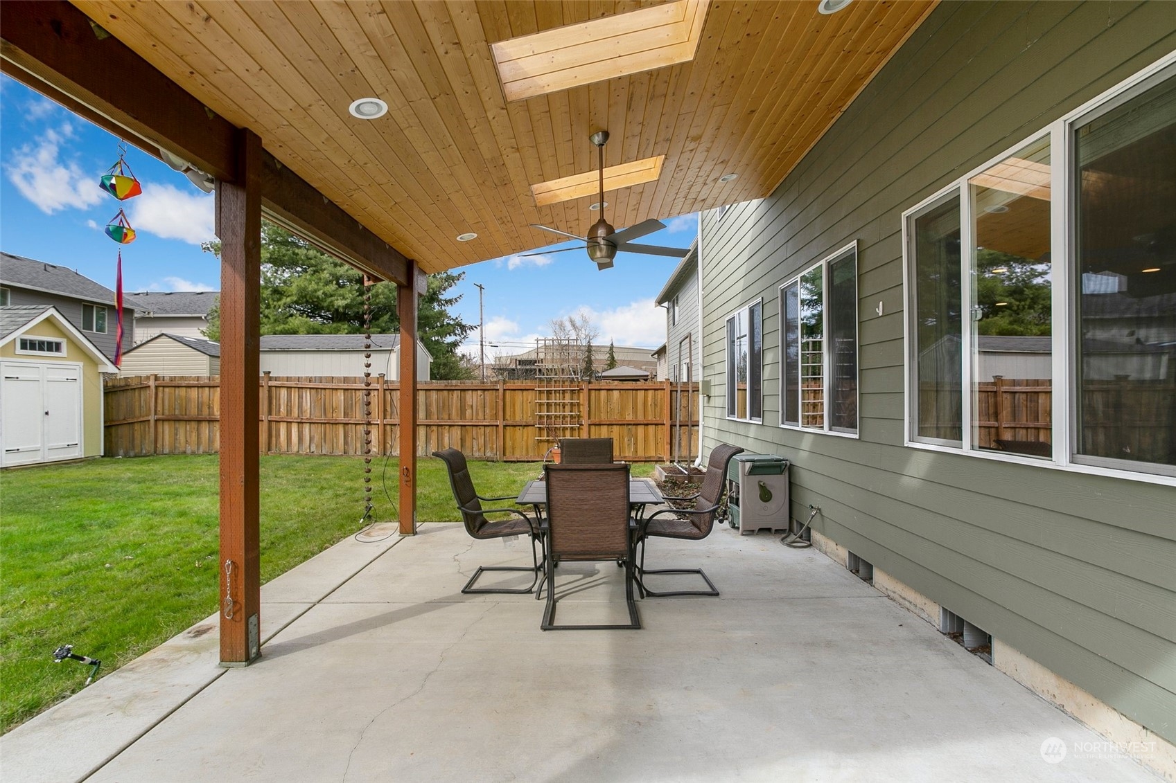 5121 Northeast 11th Court Renton, WA 98059 - Photo 34 of 40 Gallery Image 34
