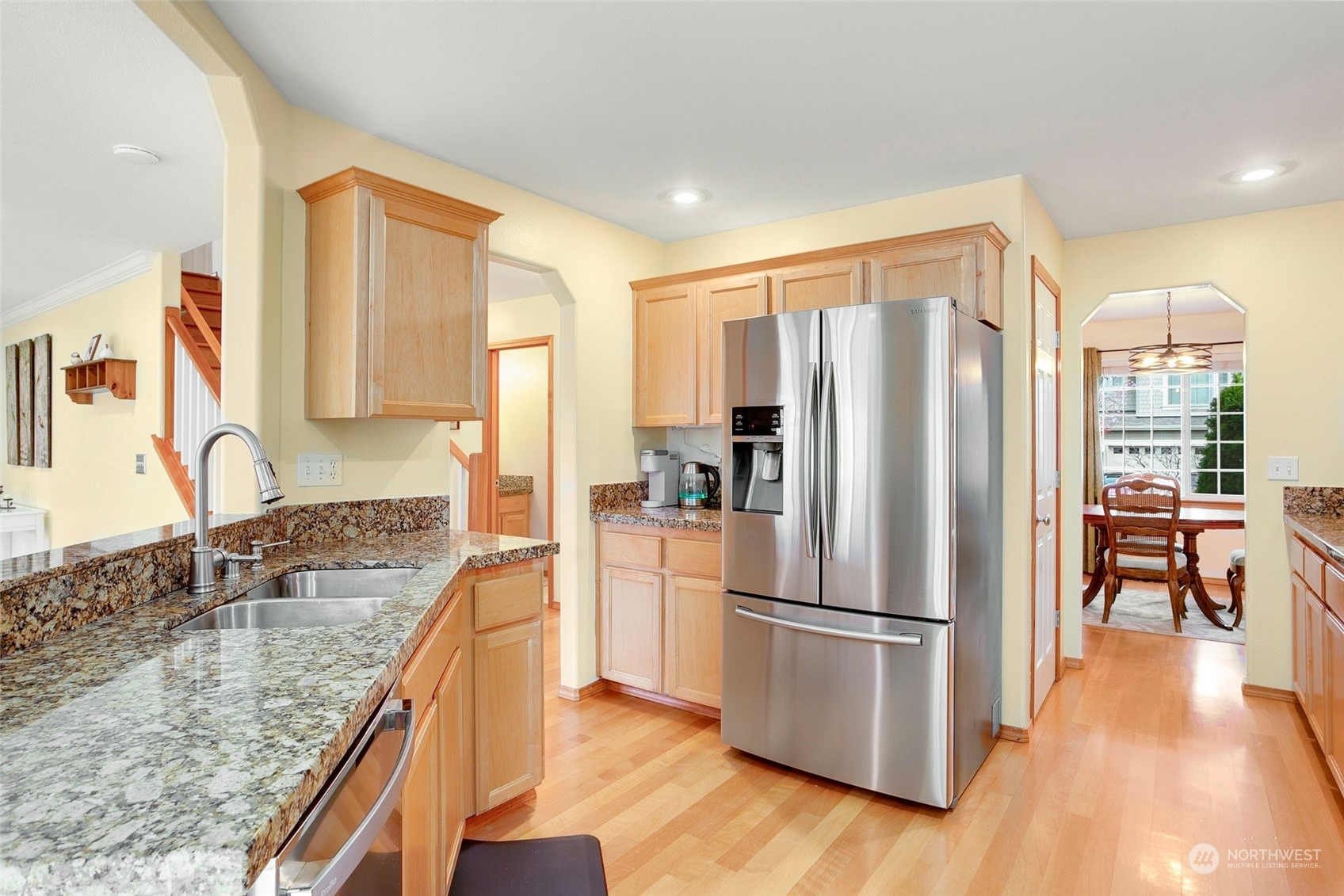 5121 Northeast 11th Court Renton, WA 98059 - Photo 9 of 40 Gallery Image 9