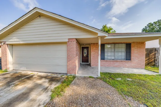 $210,000 | 10915 Clear Fork Drive, Humble, TX 77396