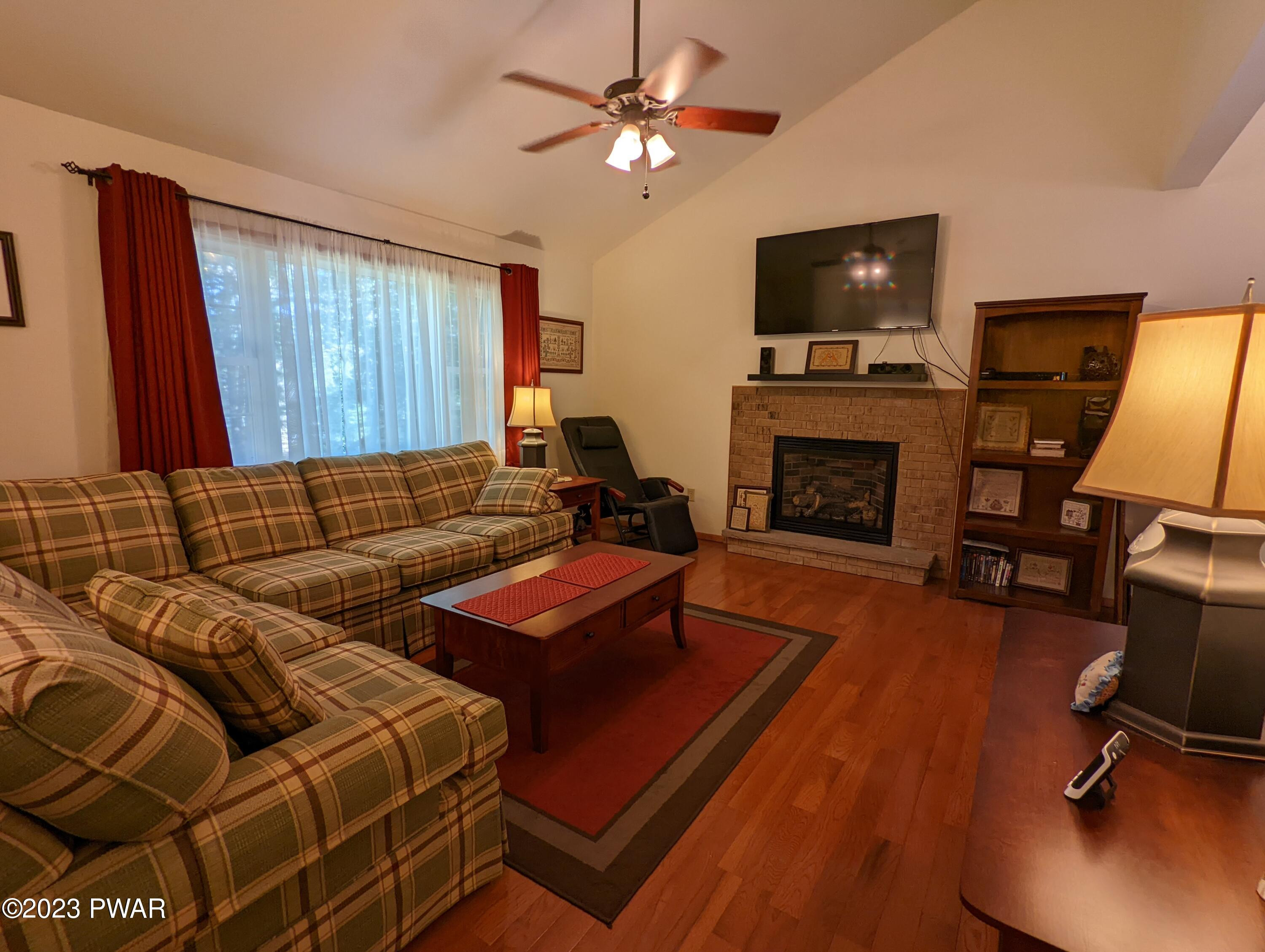 121 Maple Street Dingmans Ferry, PA 18328 - Photo 7 of 18