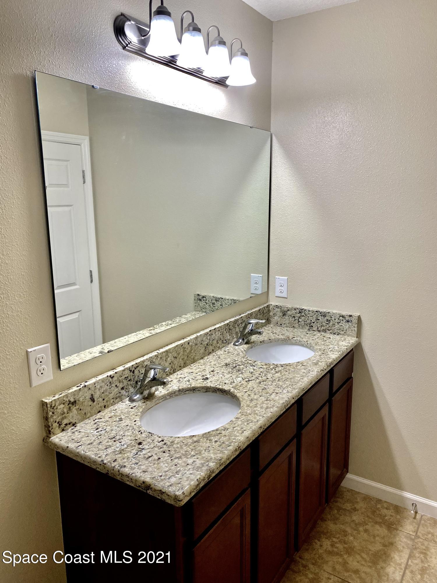 760 Fiddleleaf Circle Melbourne, FL 32904 - Photo 26 of 37 IMG_E8459