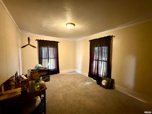 $95,000 | 416 Macomb Road, Rushville, IL 62681