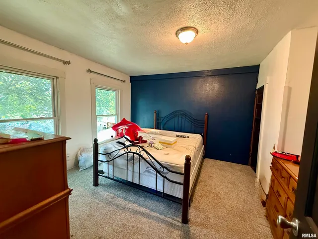 $95,000 | 416 Macomb Road, Rushville, IL 62681