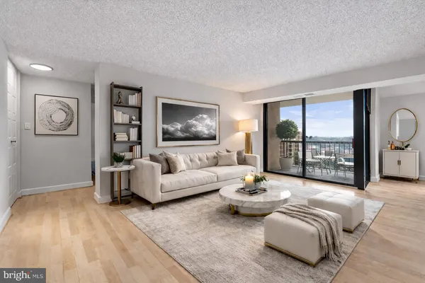 $399,900 | 4500 South Four Mile Run Drive, Unit 1113, Arlington, VA 22204