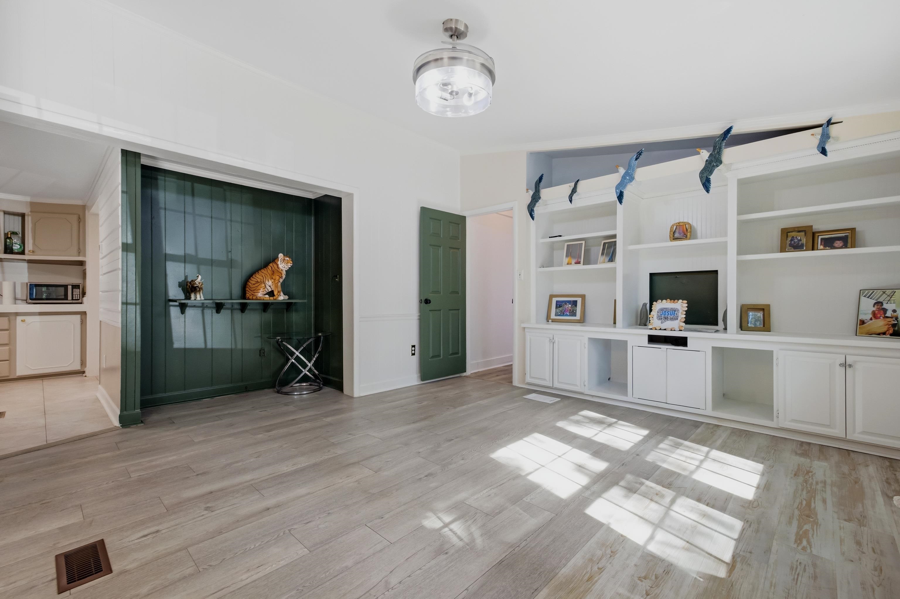391 Di-Cindy Lane Murrells Inlet, SC 29576 - Photo 10 of 48
