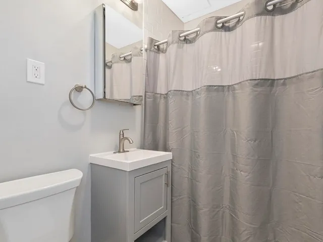 $1,700 | 180 River Street, Unit A4, Waltham, MA 02453