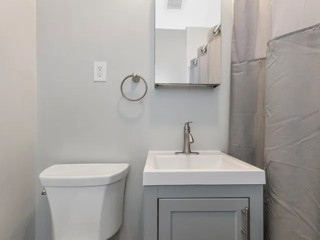 $1,700 | 180 River Street, Unit A4, Waltham, MA 02453