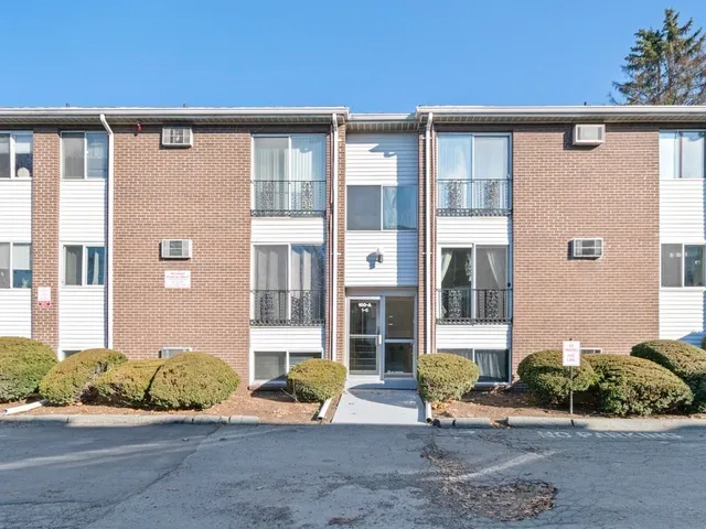 $1,700 | 180 River Street, Unit A4, Waltham, MA 02453