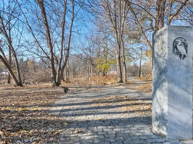 $1,700 | 180 River Street, Unit A4, Waltham, MA 02453