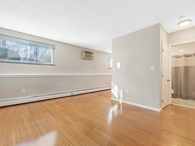 $1,700 | 180 River Street, Unit A4, Waltham, MA 02453