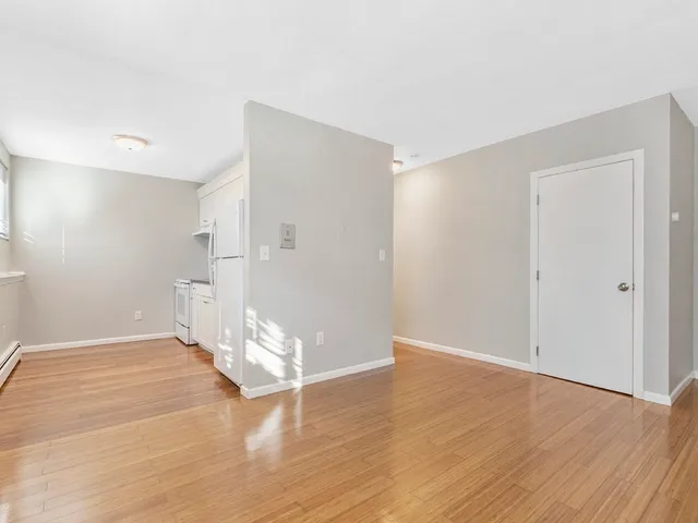 $1,700 | 180 River Street, Unit A4, Waltham, MA 02453